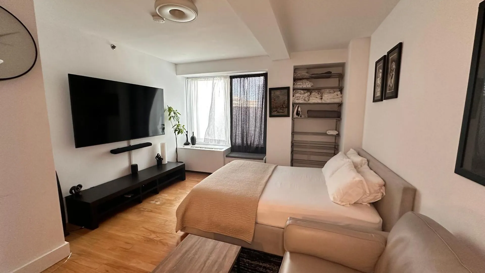 Apartment Modern Studio With Private Bathroom And Kitchen New York