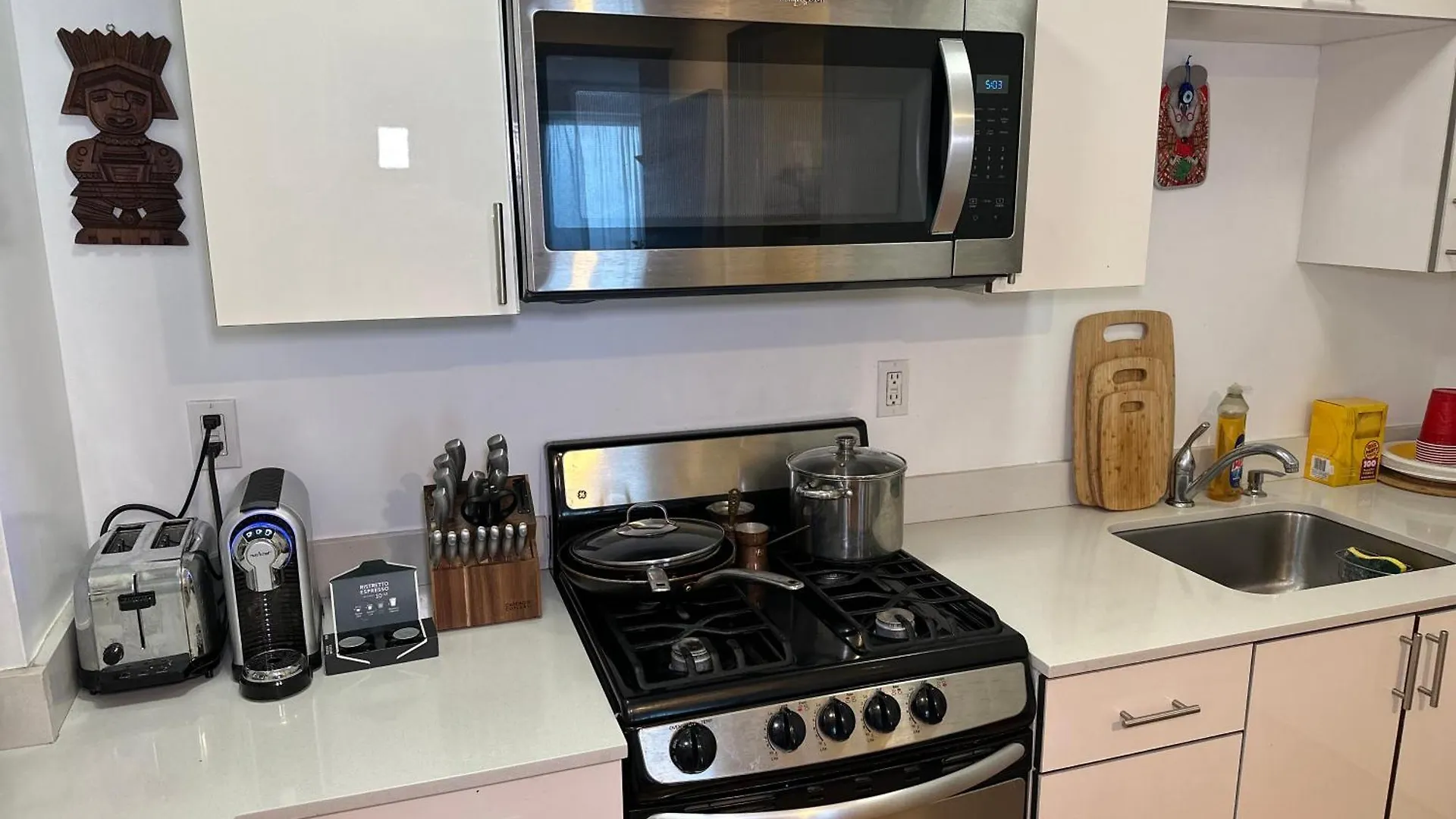 Apartment Modern Studio With Private Bathroom And Kitchen New York