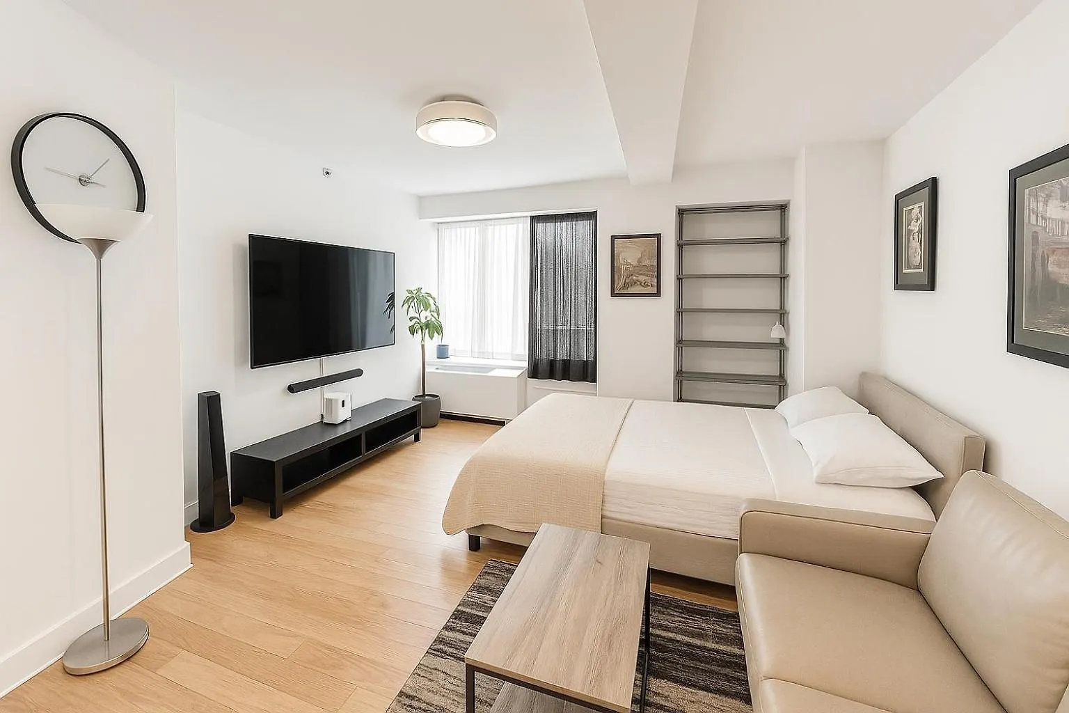 Modern Studio With Private Bathroom And Kitchen New York