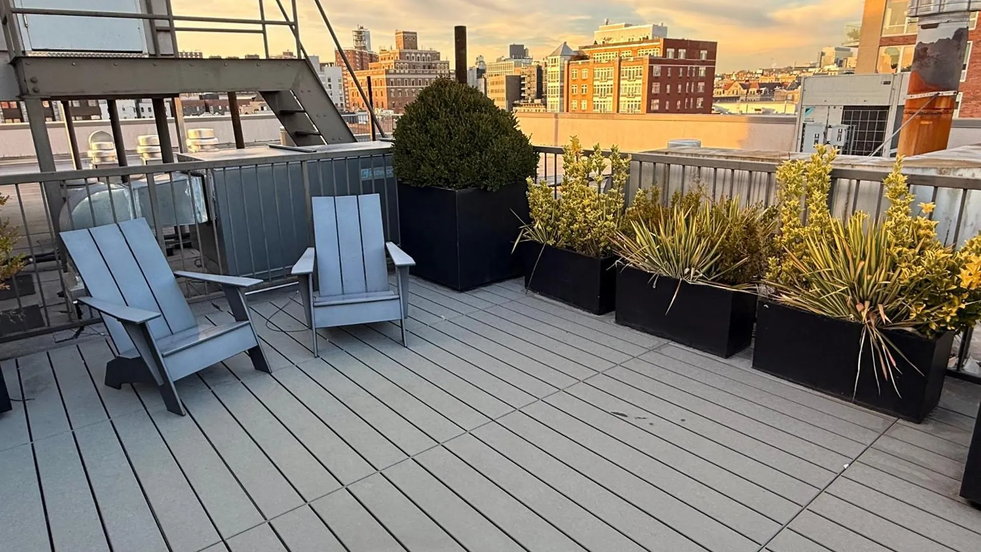 Apartment Modern Studio With Private Bathroom And Kitchen New York